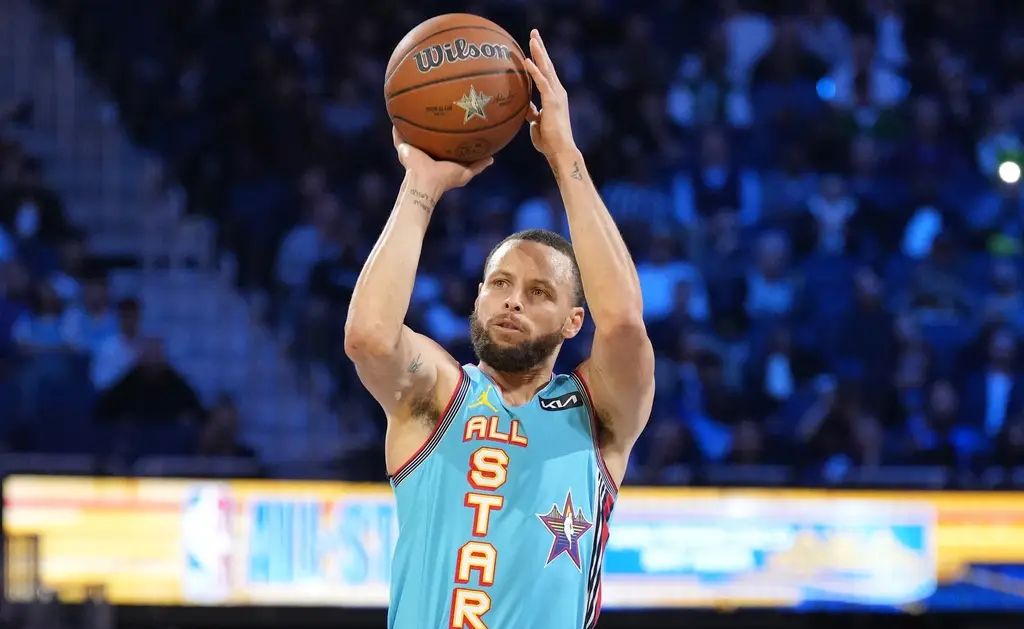 爱游戏体育-库里出战